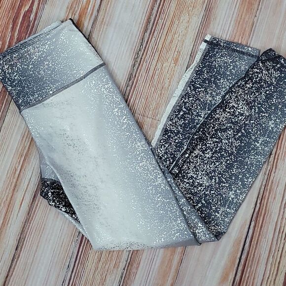 METALLIC Splatter Leggings - Picture 2 of 9